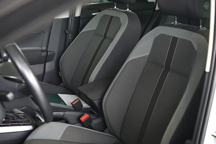 Hvid VW Polo fra 2018