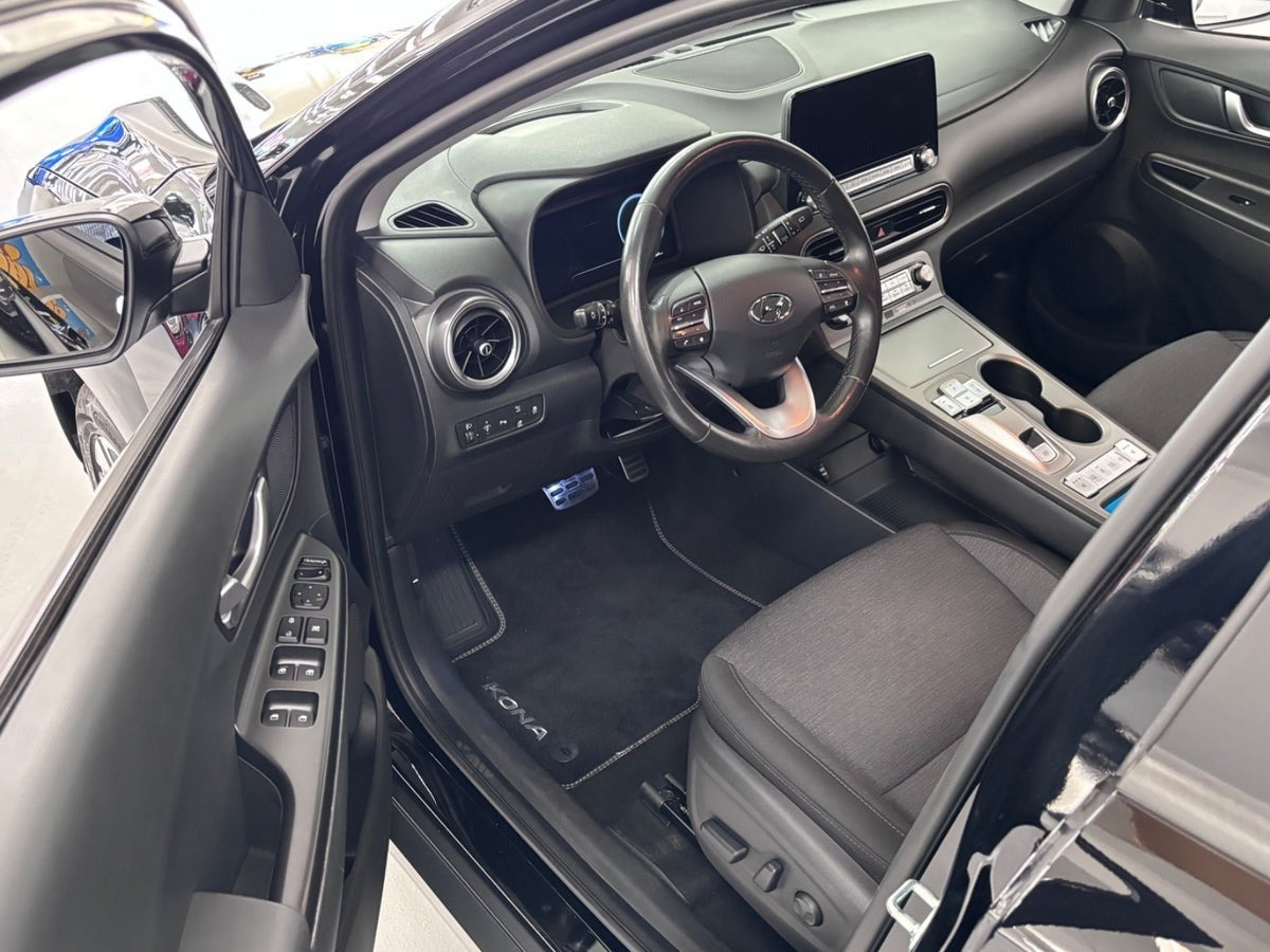 Sort Hyundai Kona fra 2023