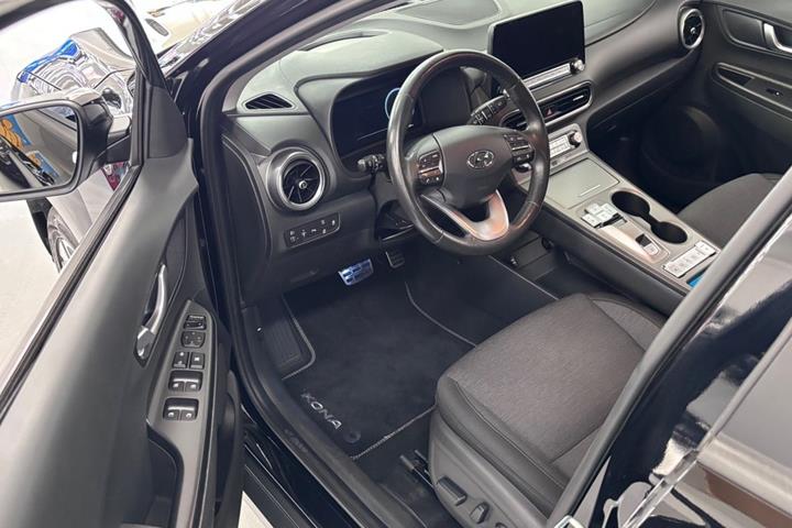 Sort Hyundai Kona fra 2023