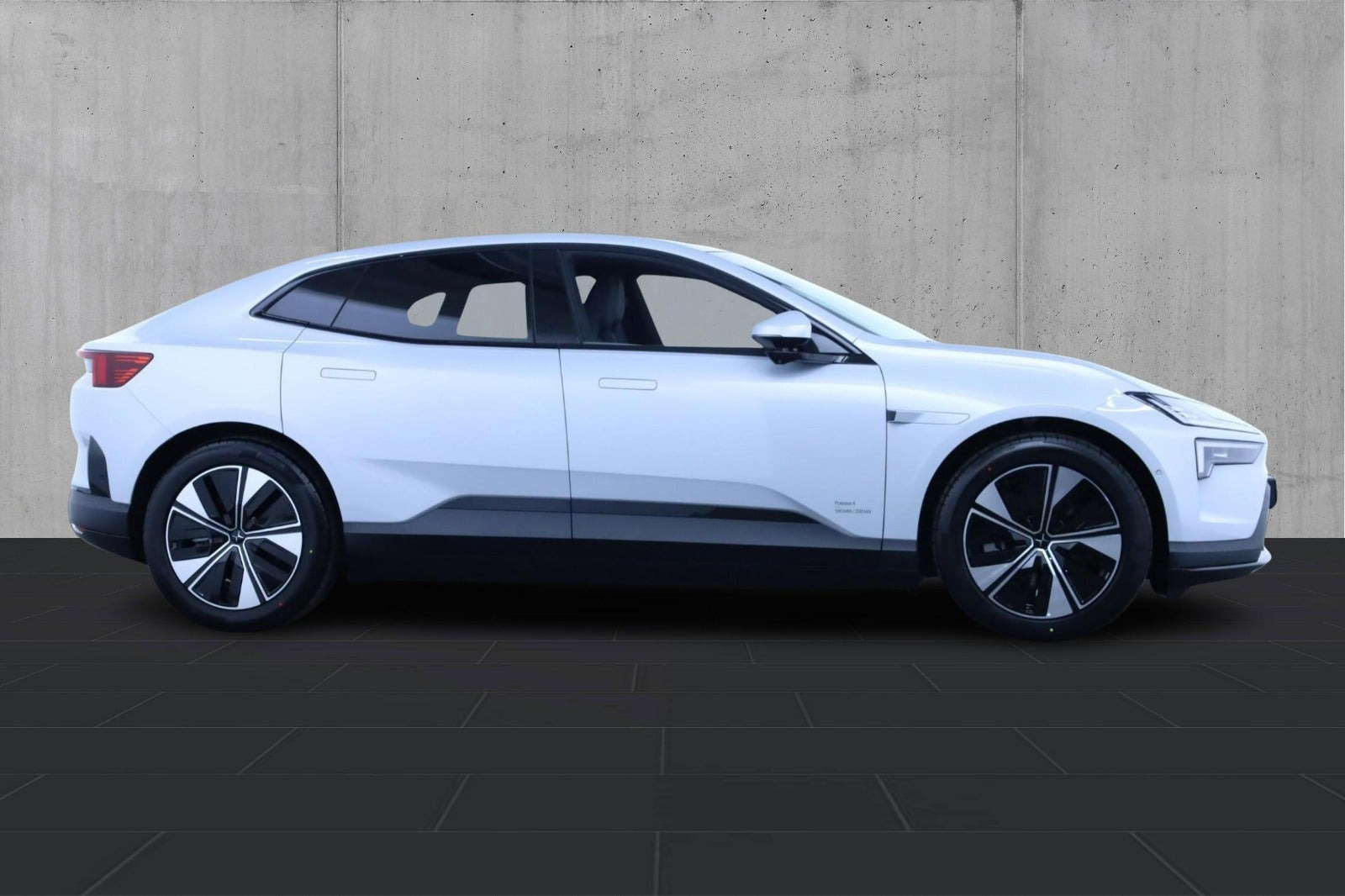 Hvid Polestar 4 fra 2024