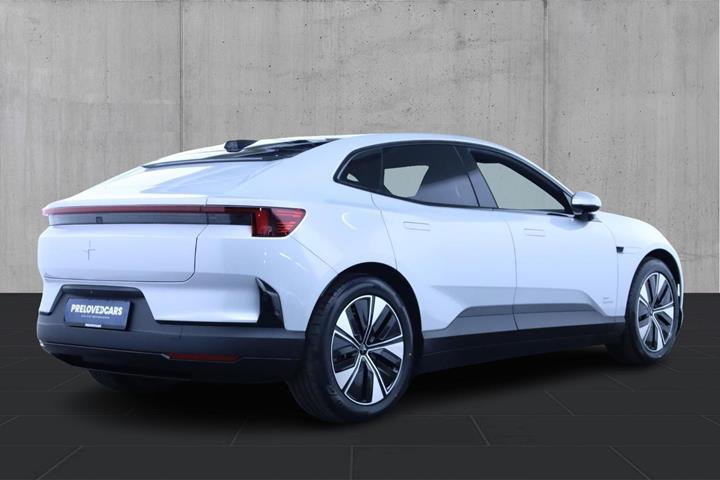 Hvid Polestar 4 fra 2024
