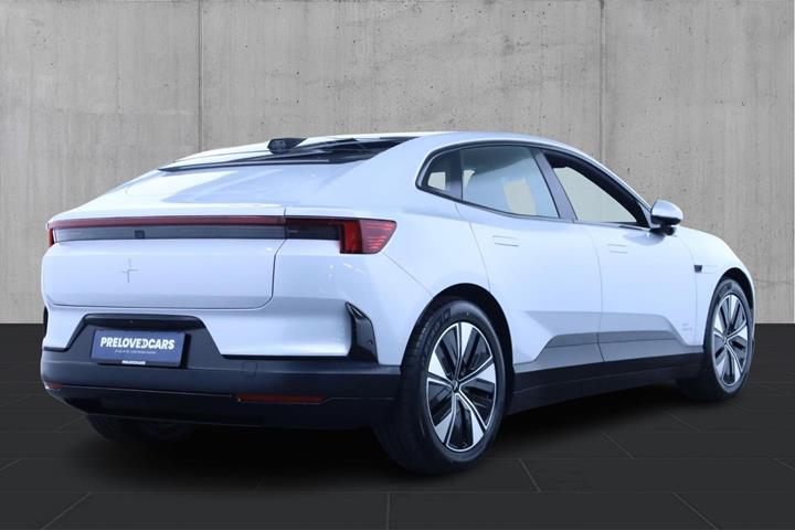 Hvid Polestar 4 fra 2026