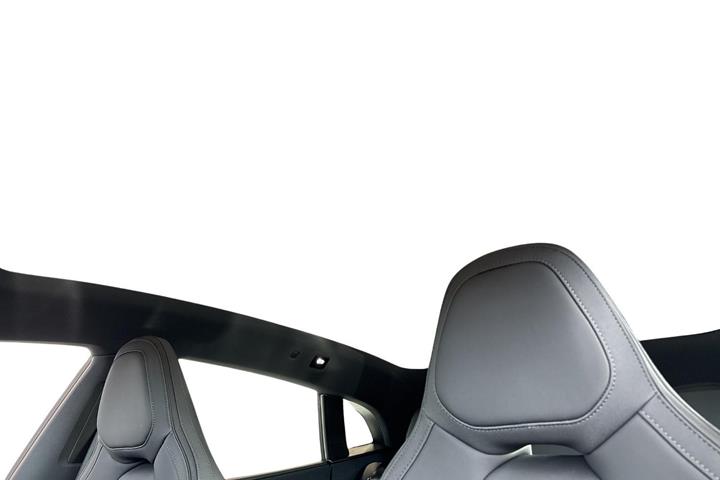 Hvid Polestar 4 fra 2026