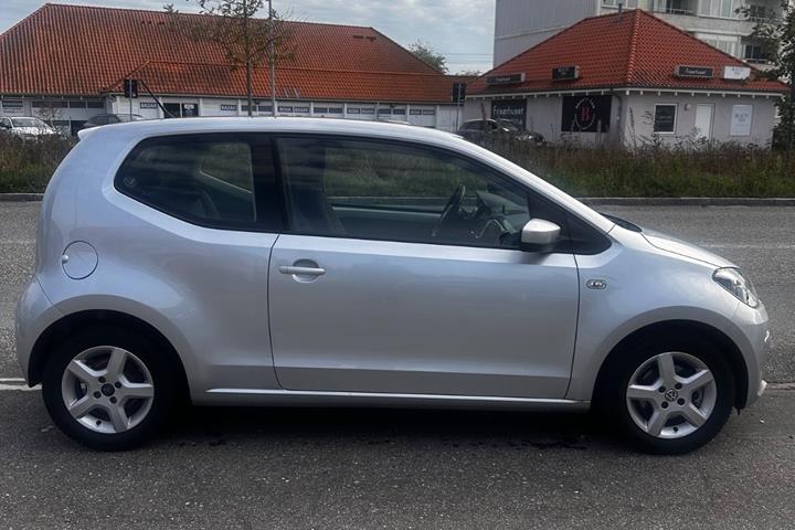 Sølv VW UP! fra 2012