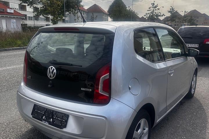 Sølv VW UP! fra 2012