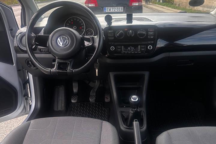 Sølv VW UP! fra 2012