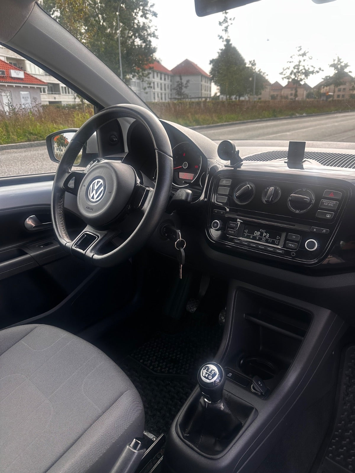 Sølv VW UP! fra 2012