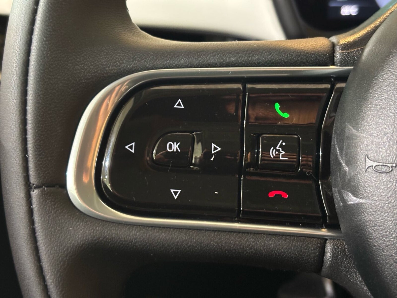 Hvid Fiat 500e fra 2023