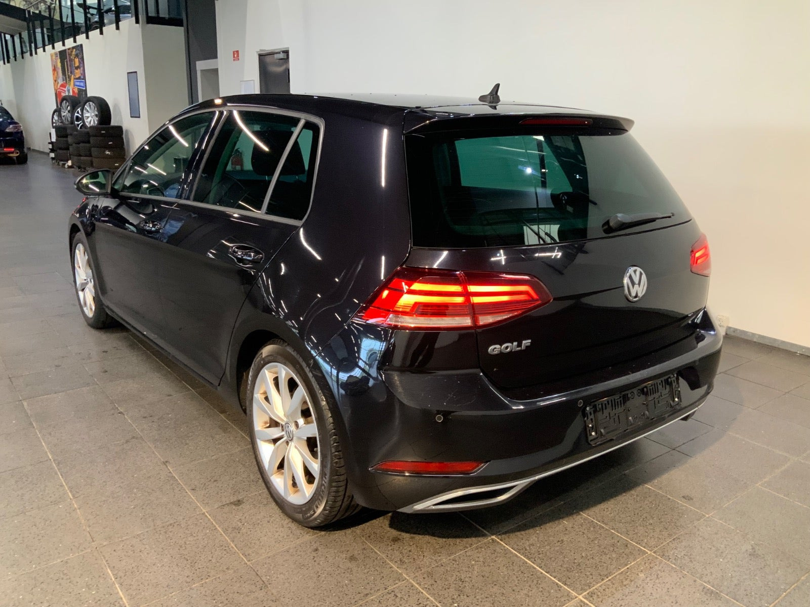 Sort VW Golf VII fra 2019