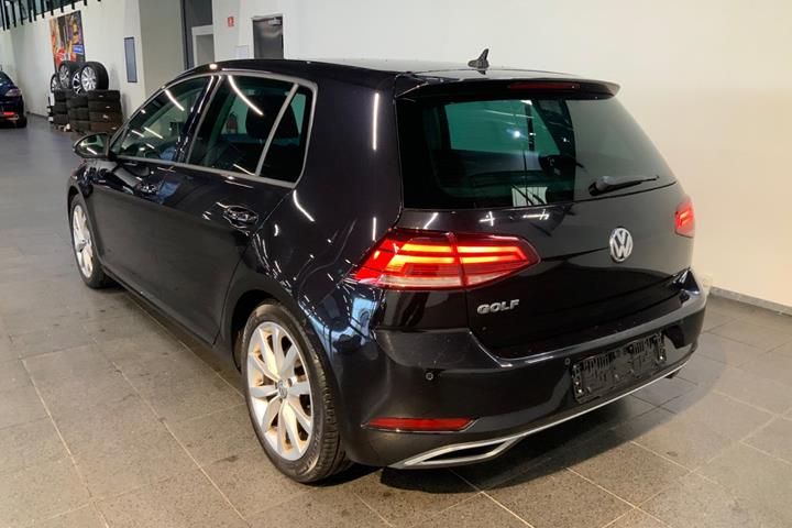 Sort VW Golf VII fra 2019