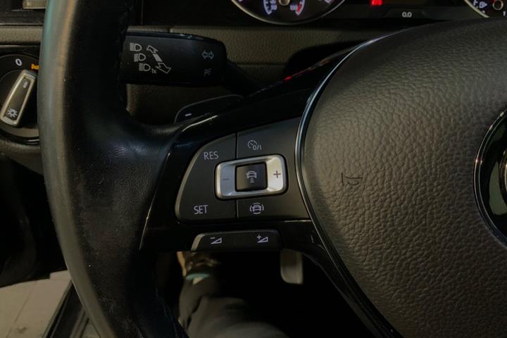 Sort VW Golf VII fra 2019