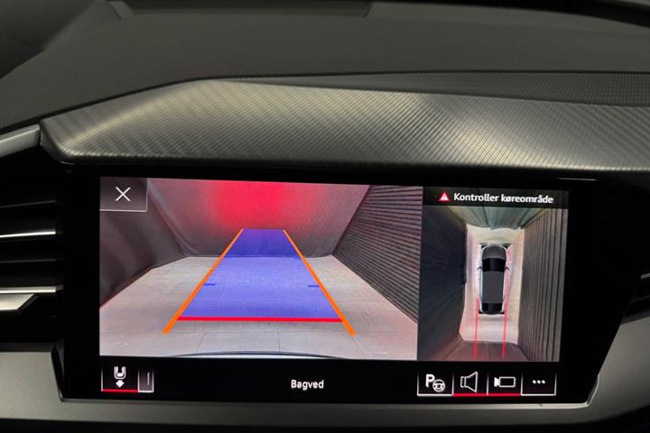 Blå Audi Q4 e-tron fra 2022