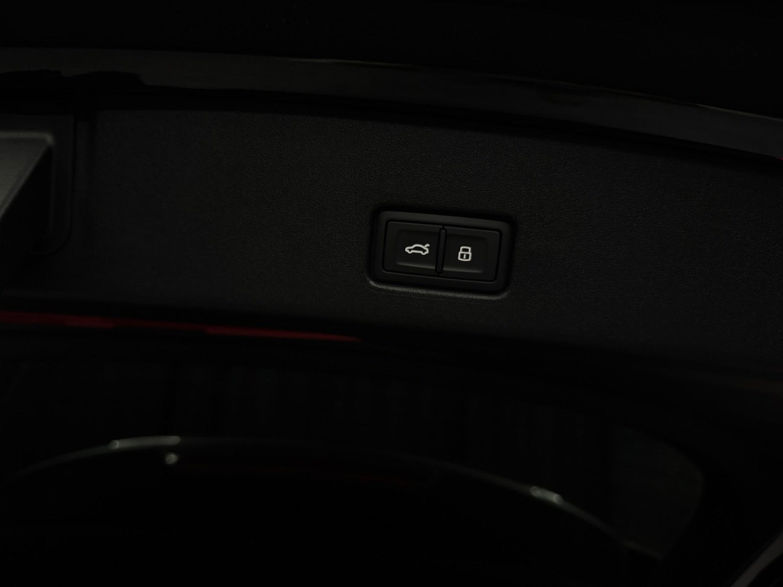 Sort Audi Q4 e-tron fra 2024
