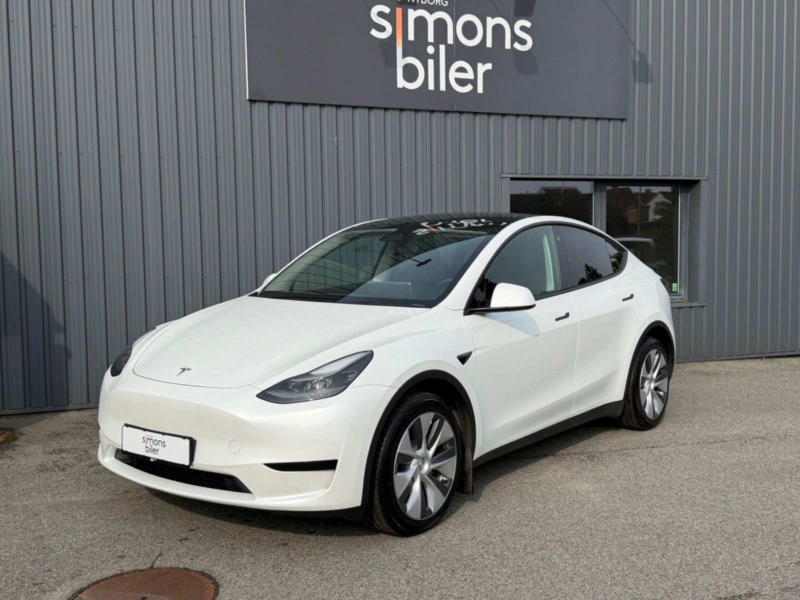 Tesla Model Y Long Range RWD