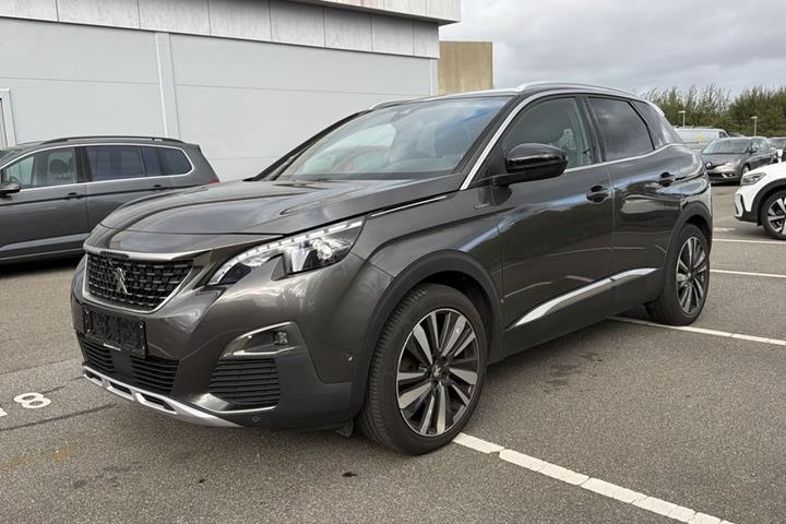 Grå Peugeot 3008 fra 2019