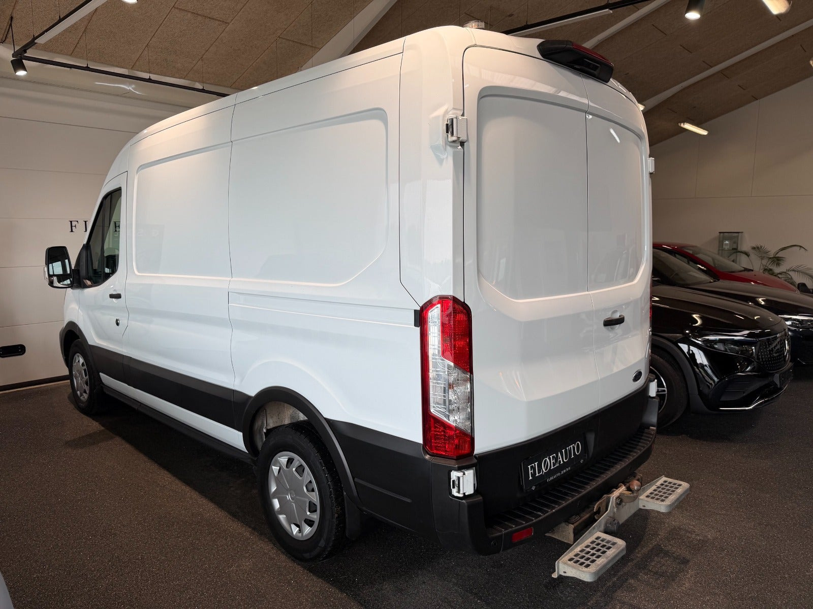 Hvid Ford Transit 350 L2 Van fra 2022