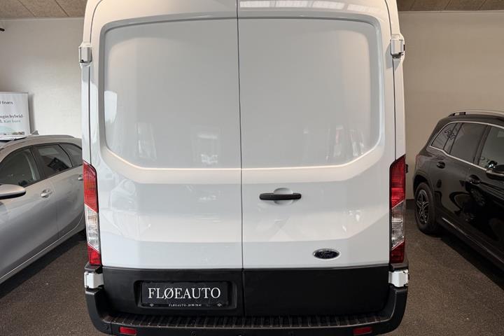 Hvid Ford Transit 350 L2 Van fra 2022