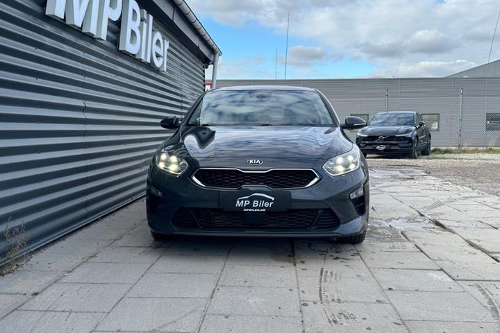 Grå Kia Ceed fra 2019
