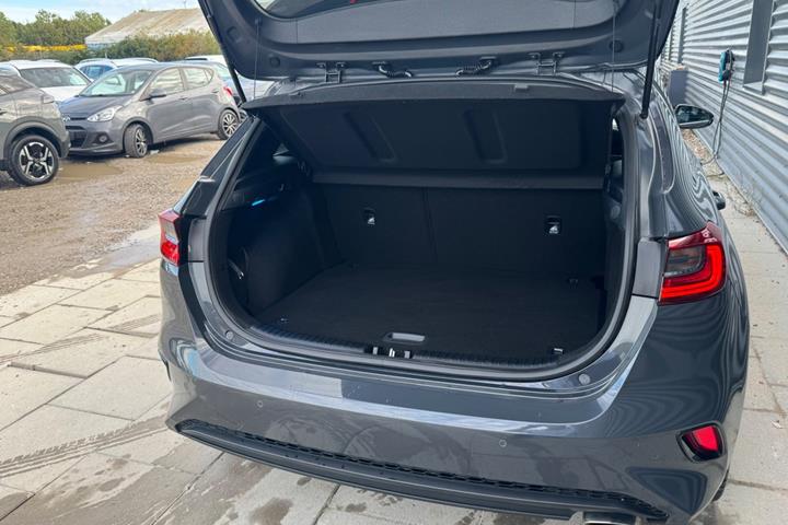 Grå Kia Ceed fra 2019