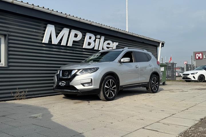 Sølv Nissan X-Trail fra 2018