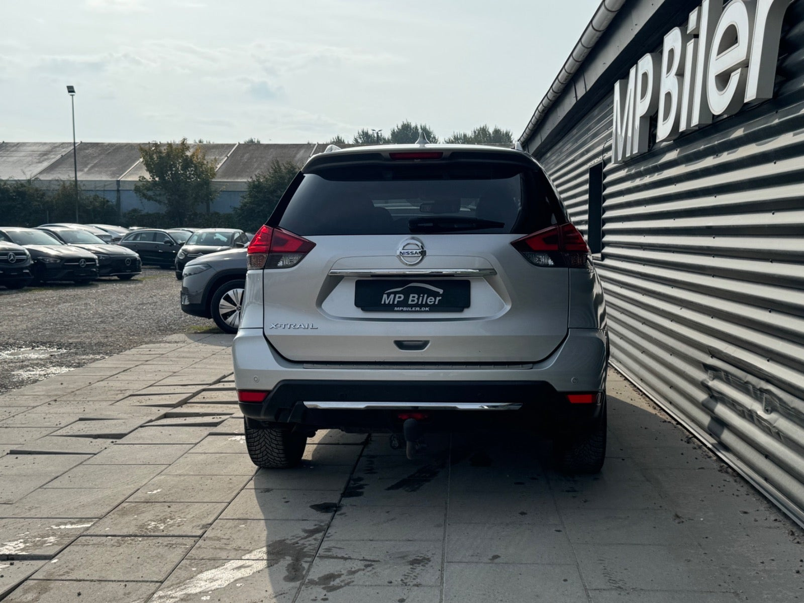 Sølv Nissan X-Trail fra 2018