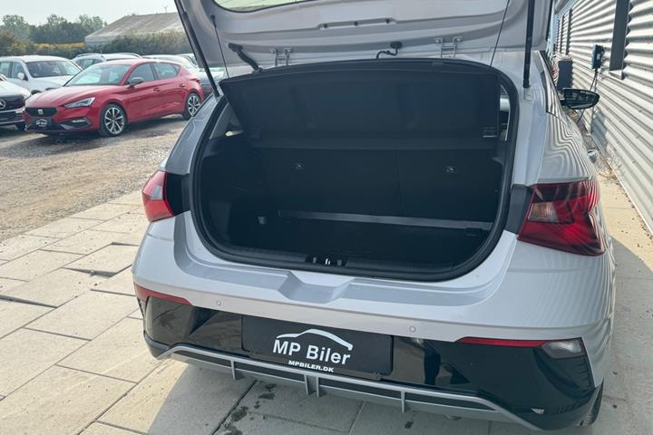 Sølv Hyundai i20 fra 2025