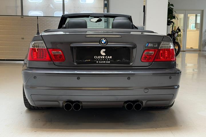 Grå BMW M3 fra 2003