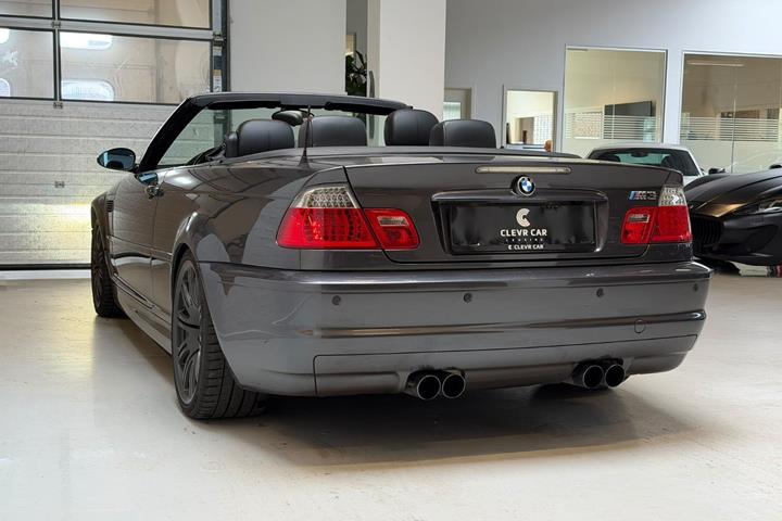 Grå BMW M3 fra 2003
