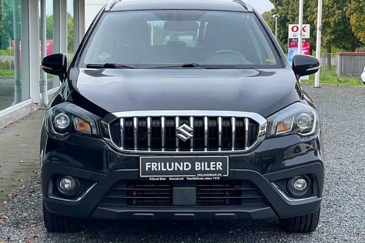 Sort Suzuki S-Cross fra 2016