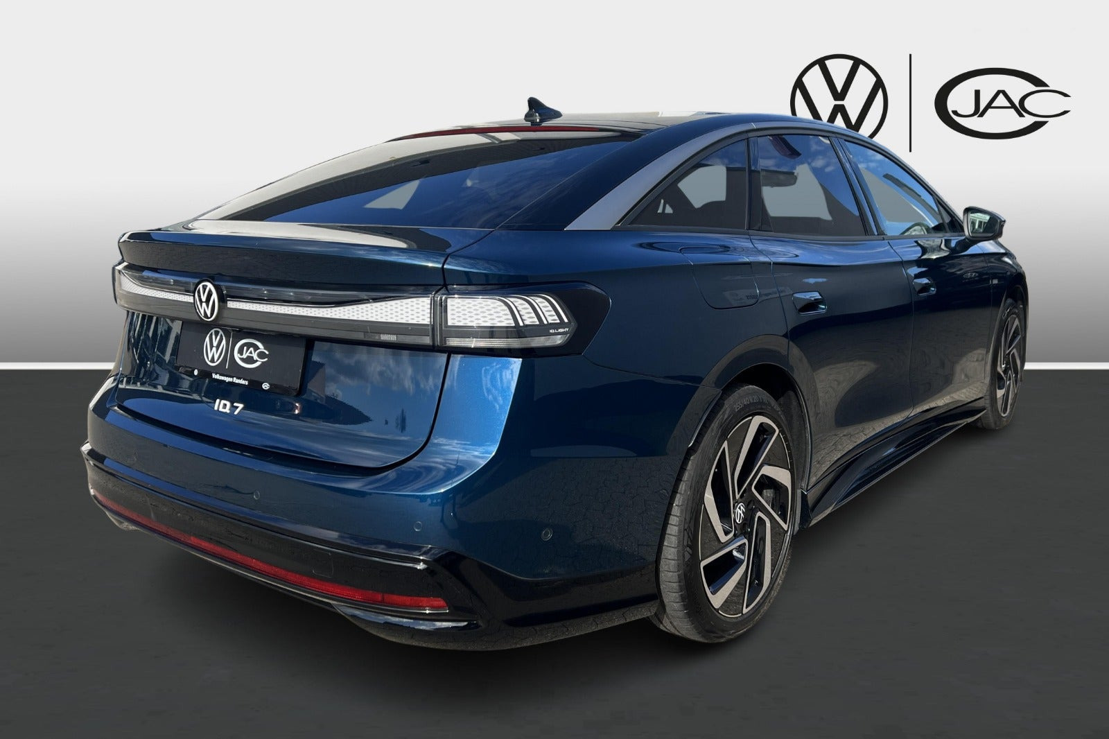 Blå VW ID.7 fra 2024