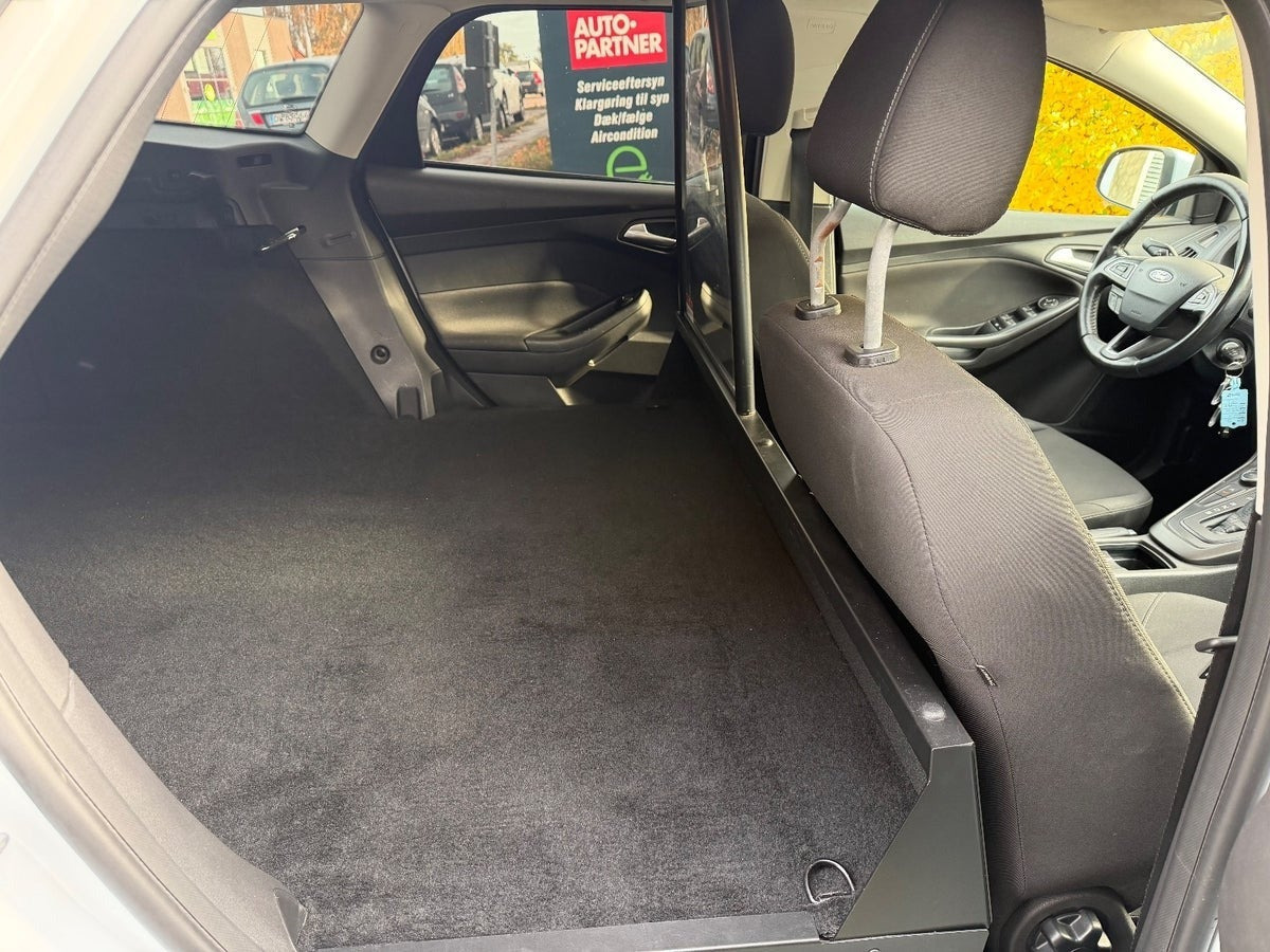 Hvid Ford Focus fra 2018