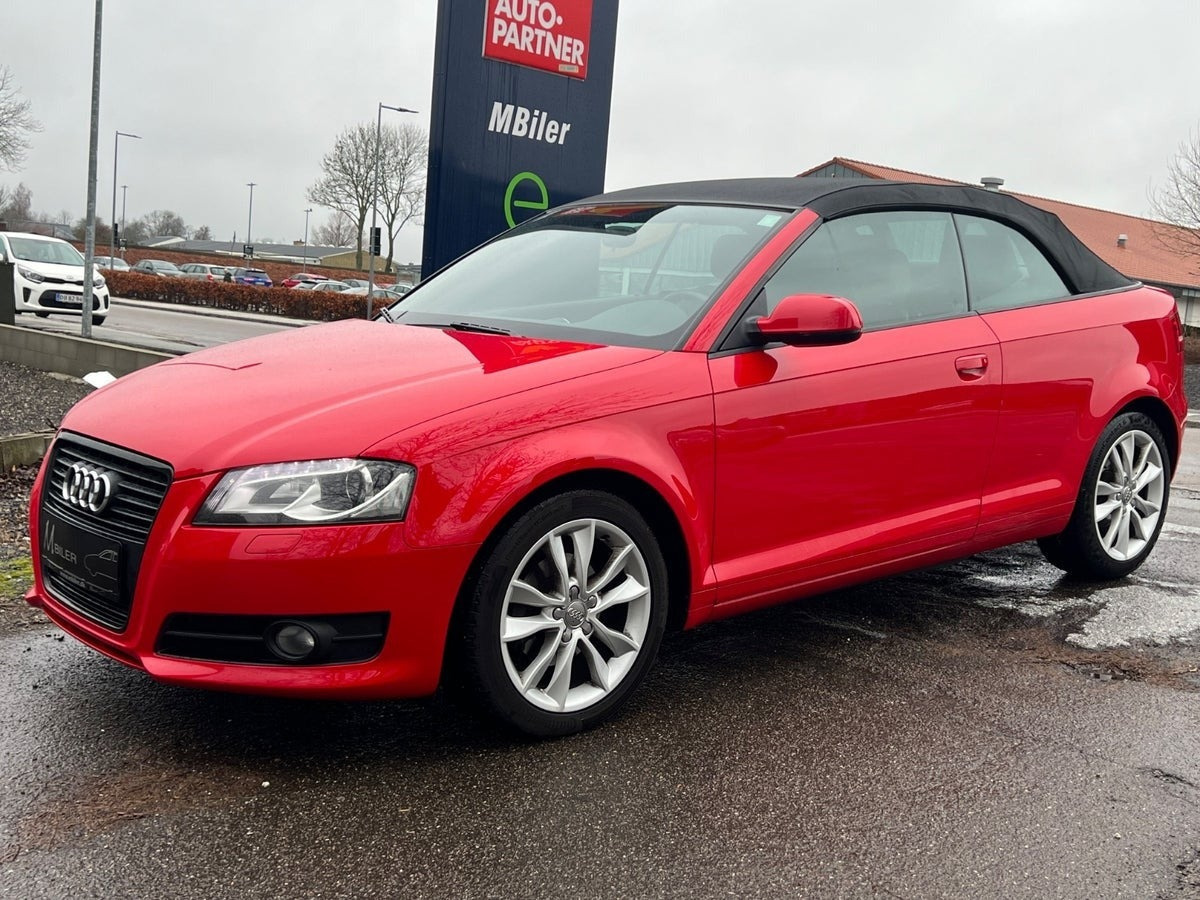 Rød Audi A3 fra 2011