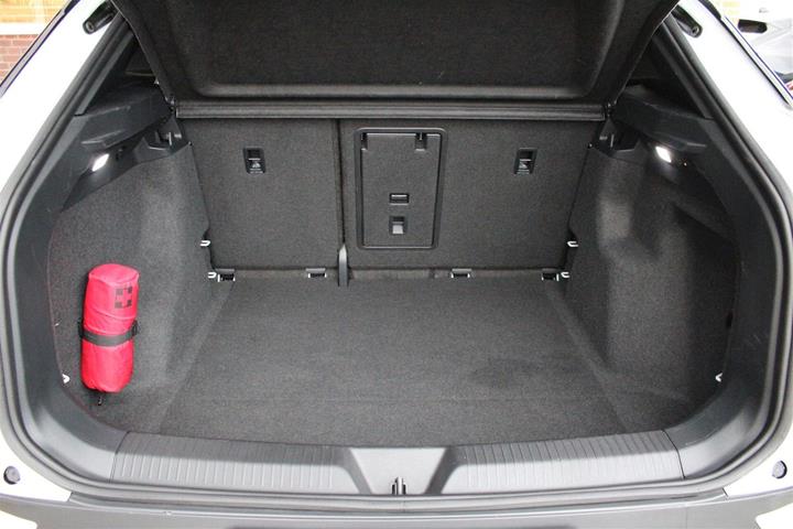 Hvid VW ID.4 fra 2025