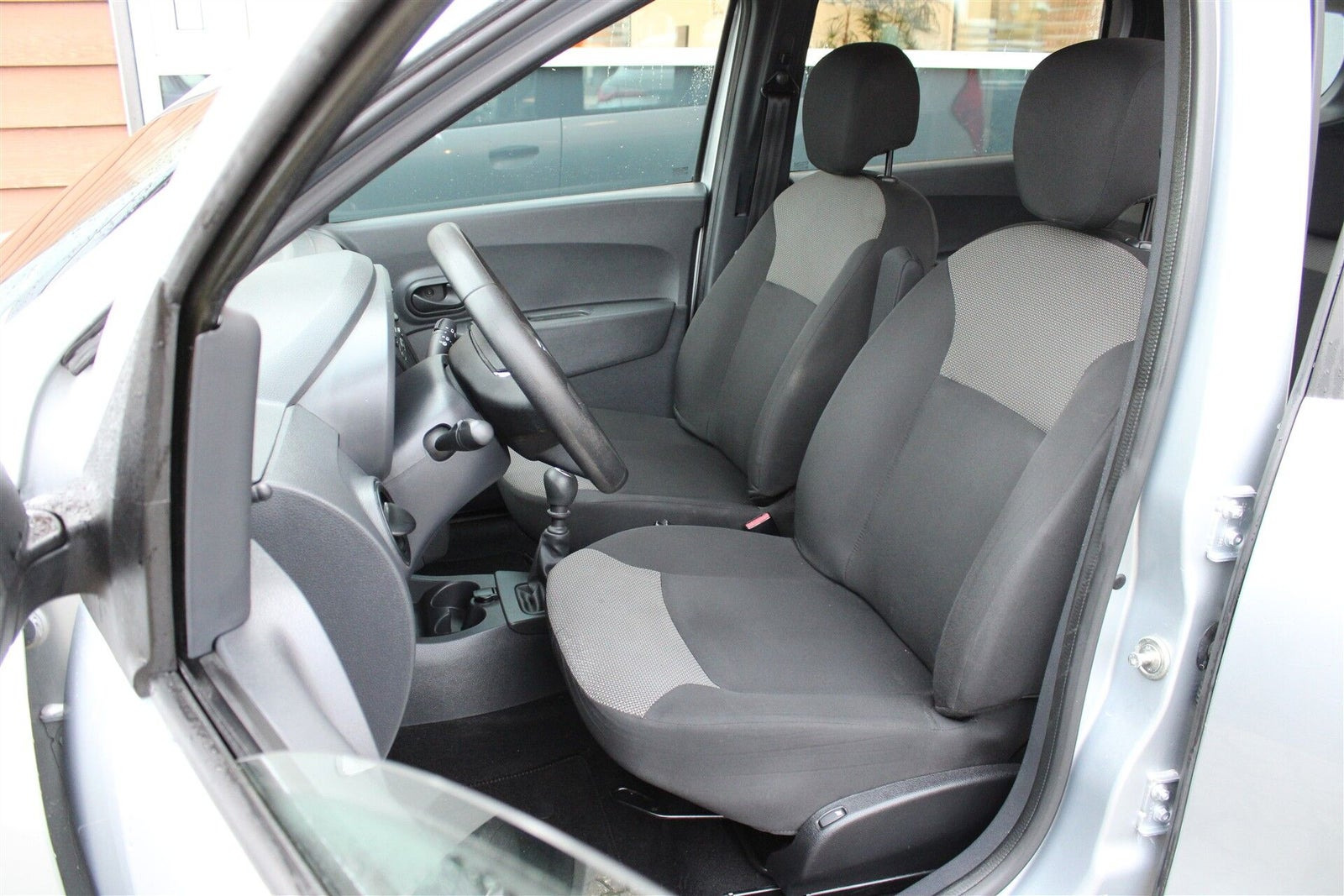 Sølv Dacia Lodgy fra 2020