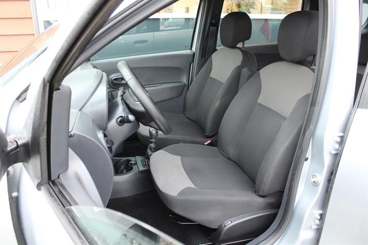 Sølv Dacia Lodgy fra 2020