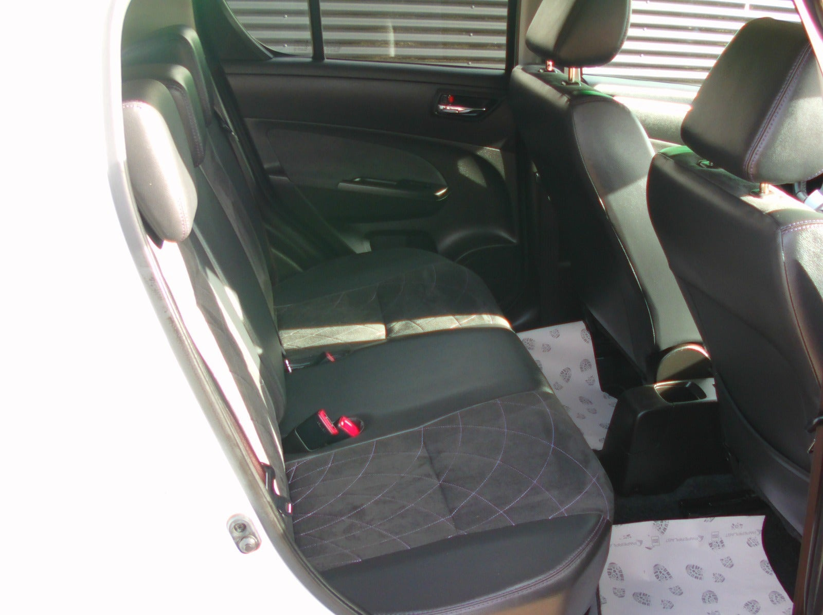 Hvid Suzuki Swift fra 2015