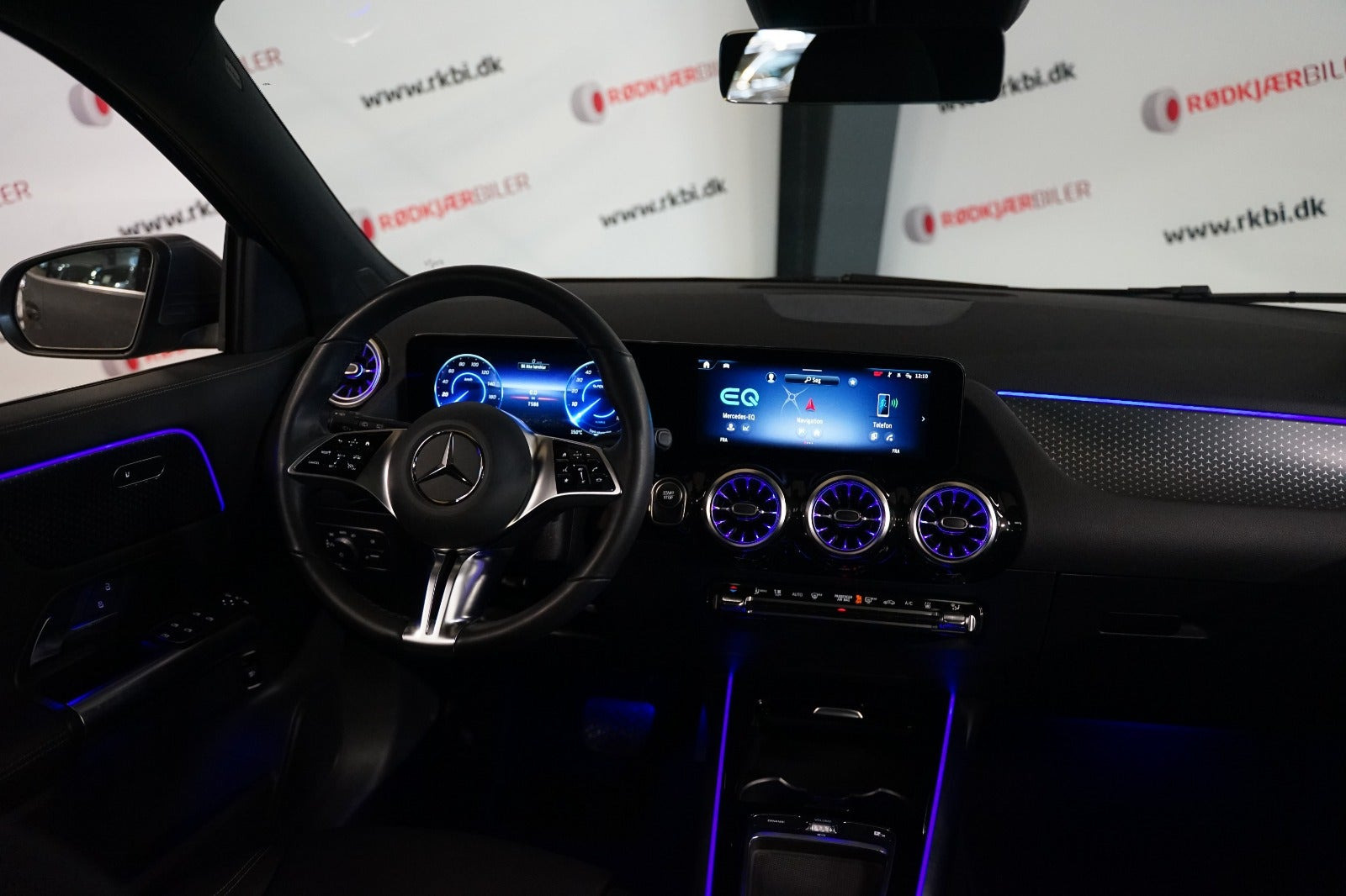 Grå Mercedes EQA250+ fra 2025
