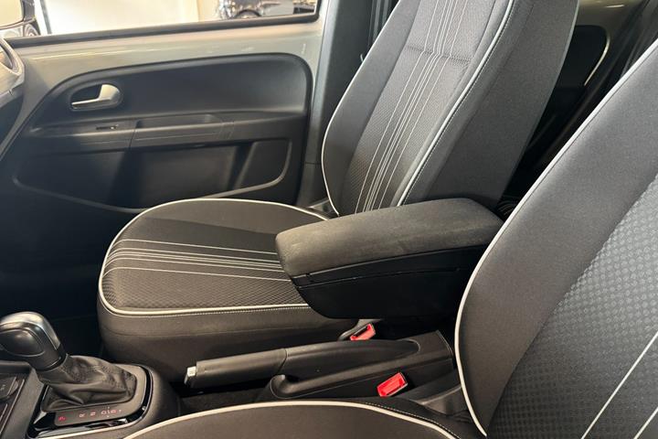 Sølv Seat Mii fra 2021
