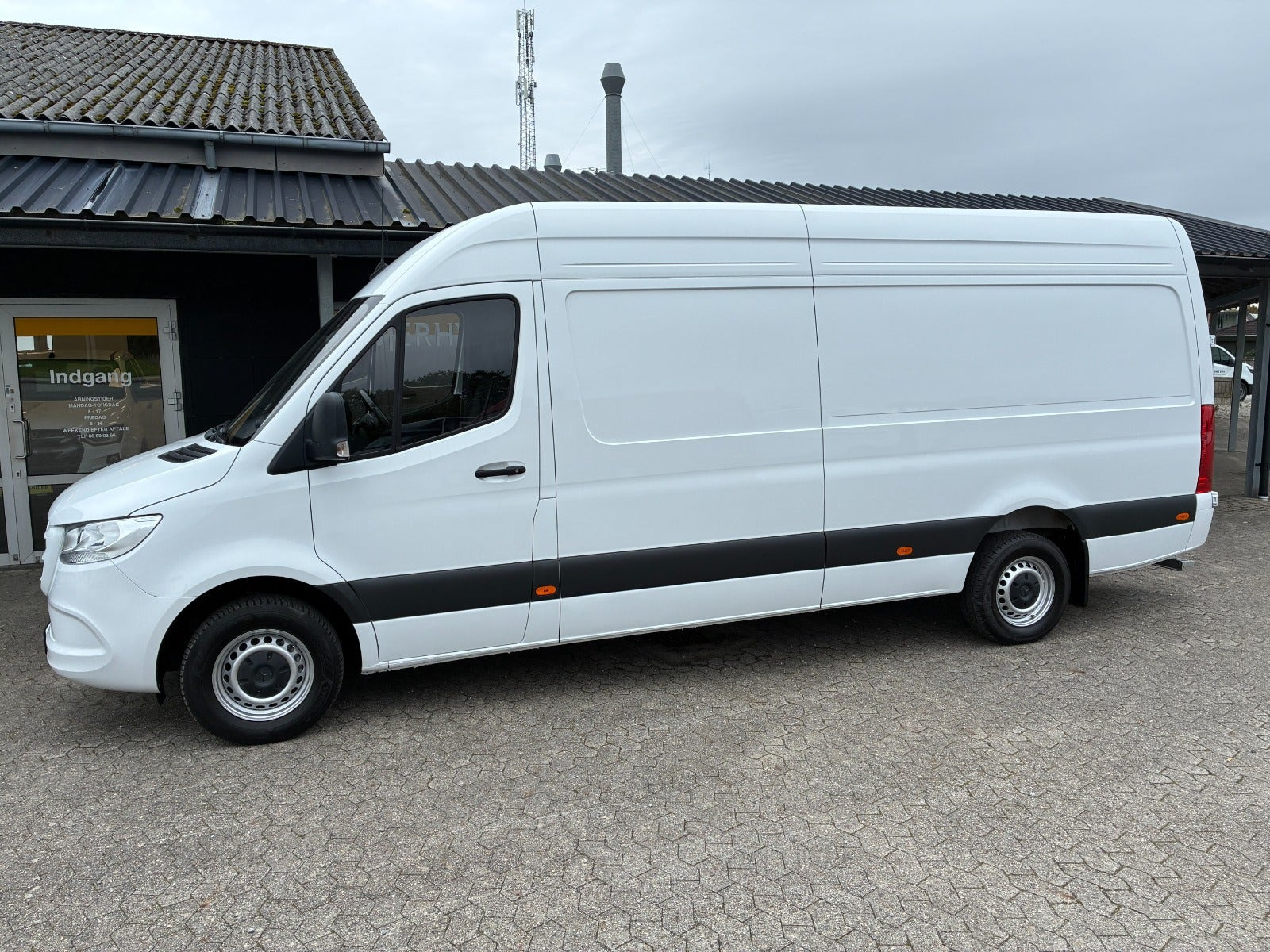 Mercedes Sprinter 317 2,0 CDi A3 Kassevogn aut. RWD