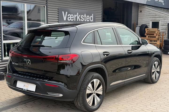 Sort Mercedes EQA250+ fra 2022