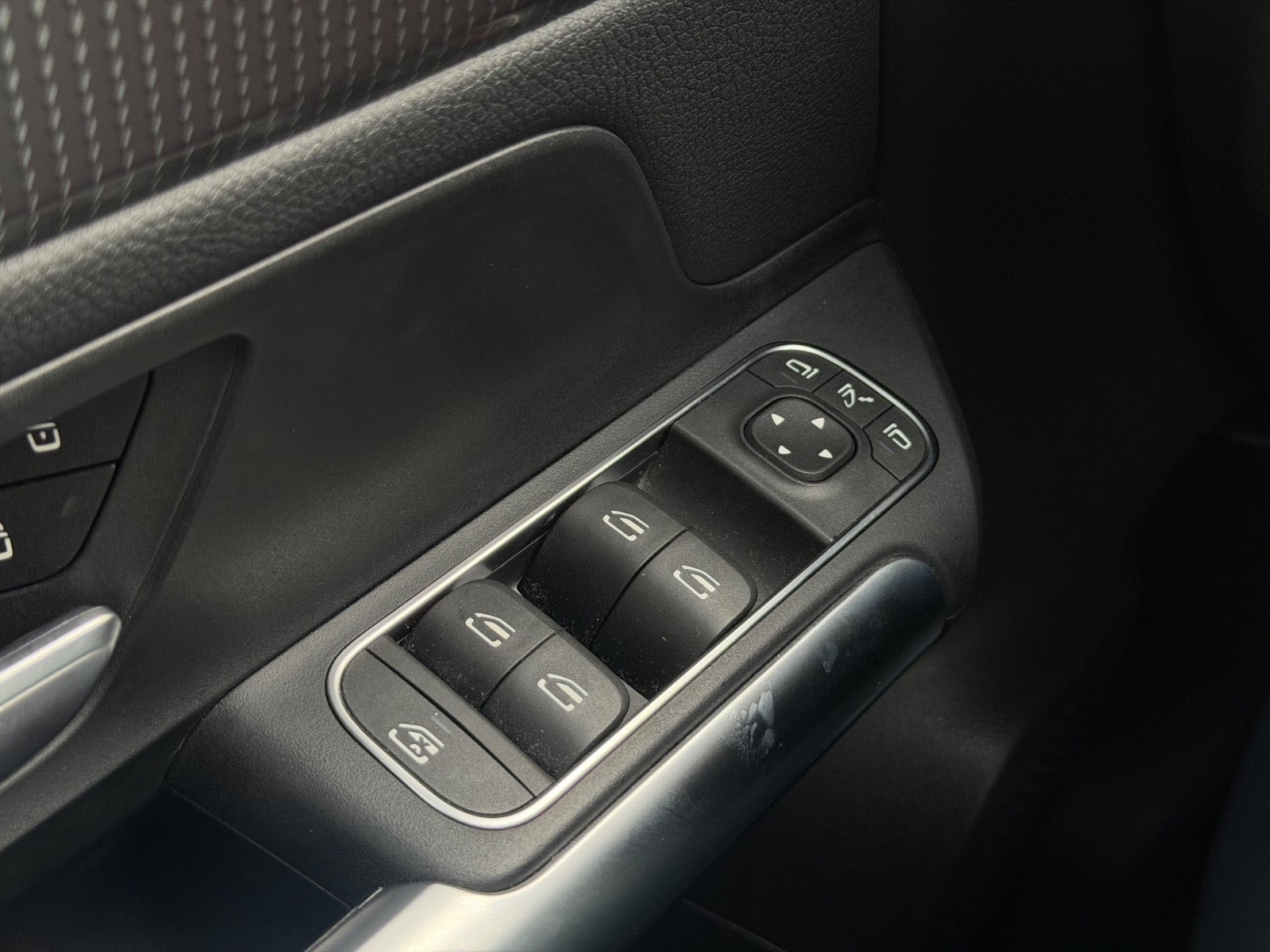 Sort Mercedes EQA250+ fra 2022