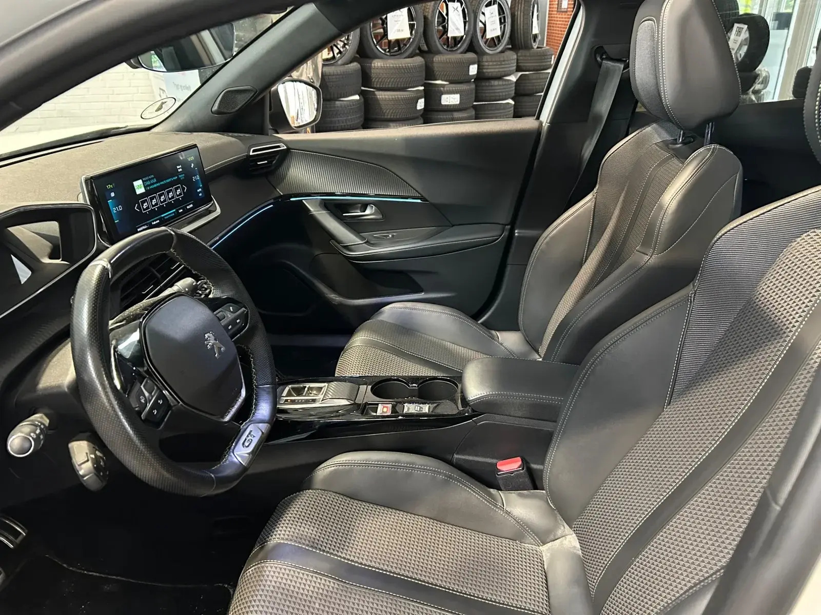 undefined Peugeot e-2008 fra 2022