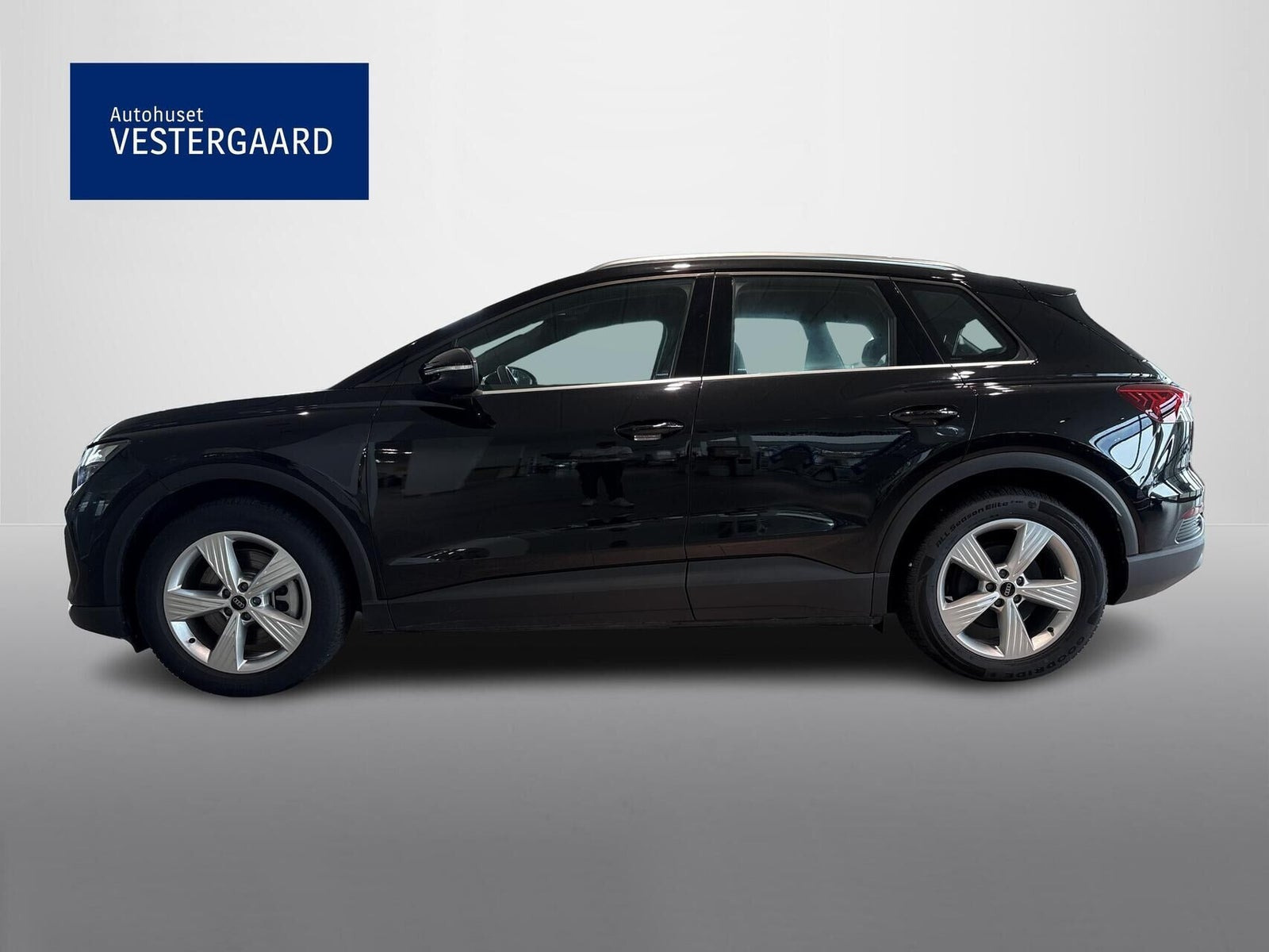 Sort Audi Q4 e-tron fra 2024