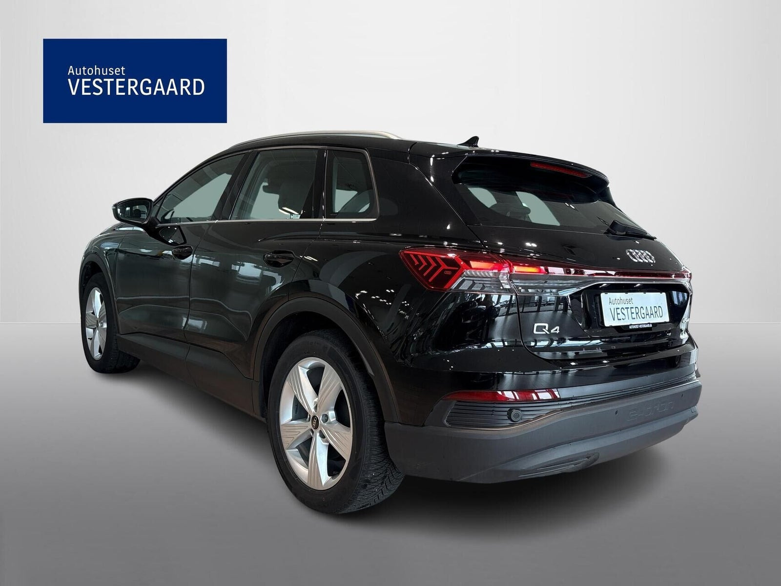 Sort Audi Q4 e-tron fra 2024