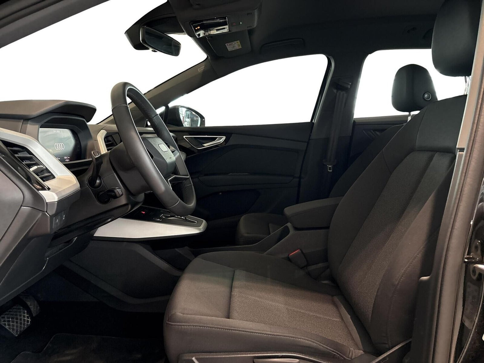 Sort Audi Q4 e-tron fra 2024