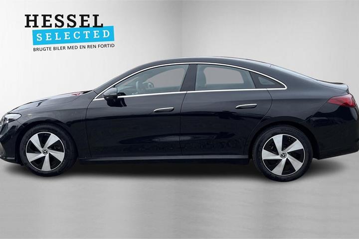 Sort Mercedes CLA250+ fra 2025