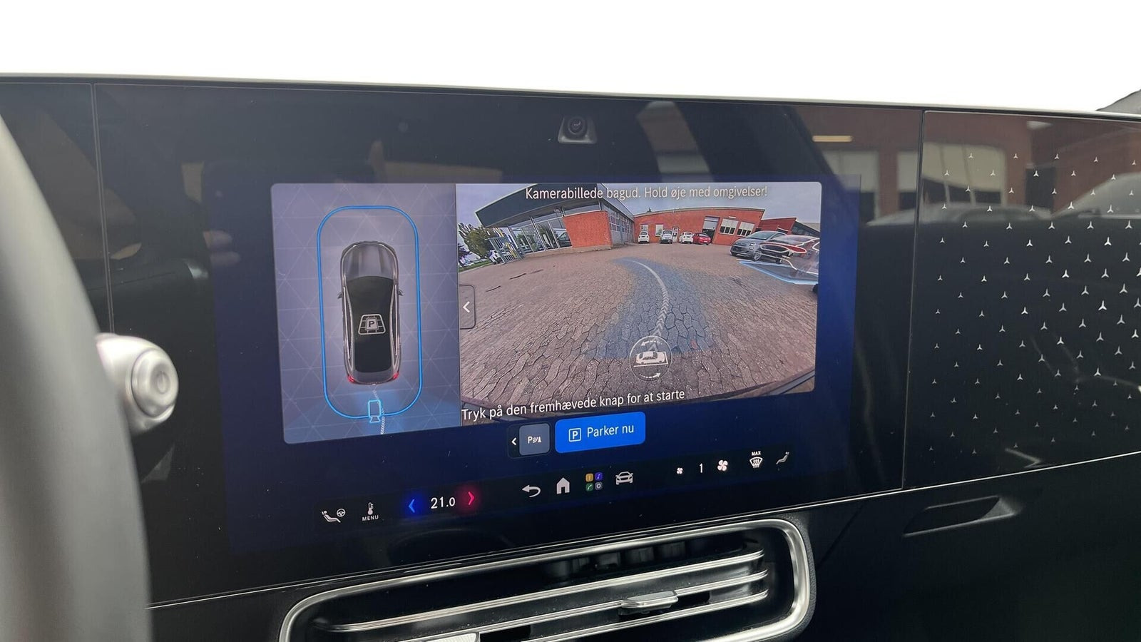 Sort Mercedes CLA250+ fra 2025