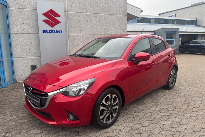 Grå Mazda 2 fra 2015