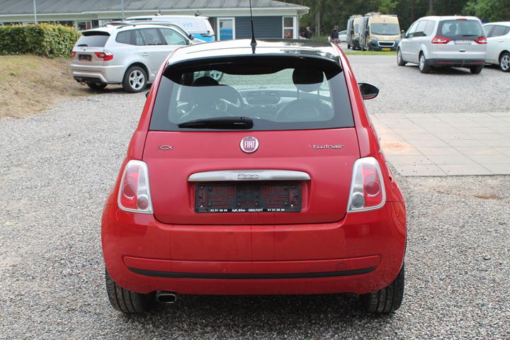 Rød Fiat 500 fra 2012