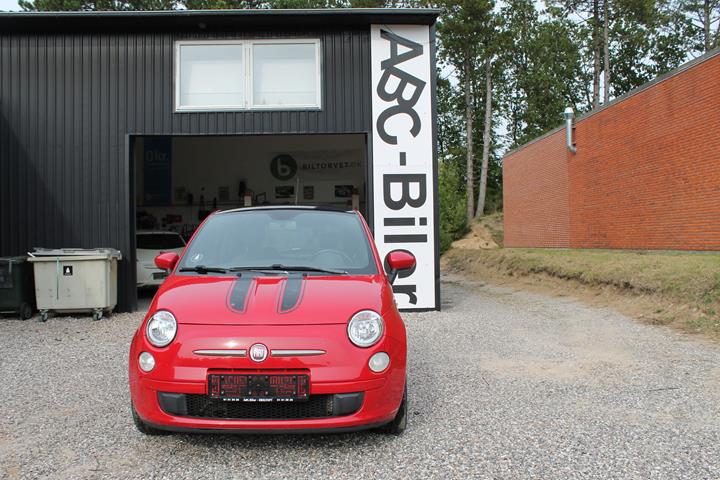 Rød Fiat 500 fra 2012